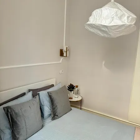 Apartamento Com Duas No Chiado * Lisboa