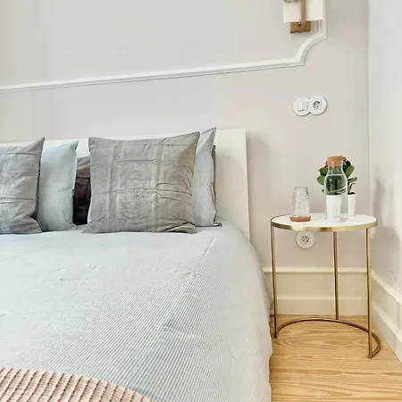 Apartamento Com Duas No Chiado Apartman *